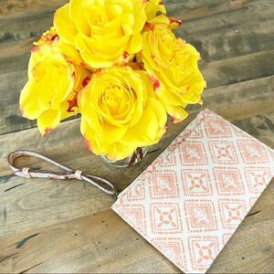 Safe Keeper Peach and Cream Imitation Leather Wristlet